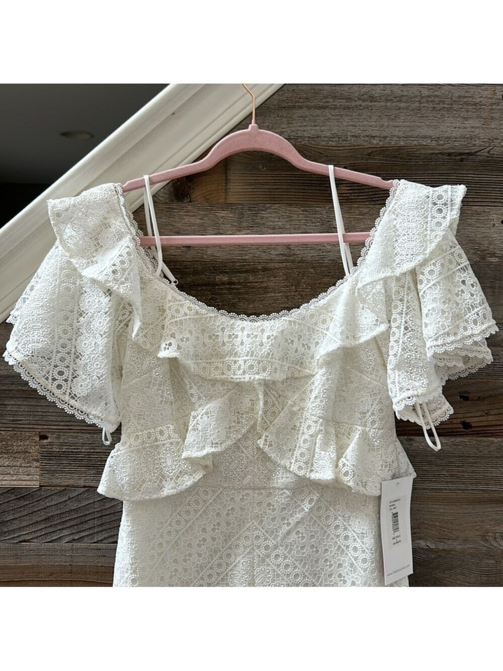 NWT Theia Margot Cold-Shoulder Lace White Dress, Size 4 - Picture 6 of 14